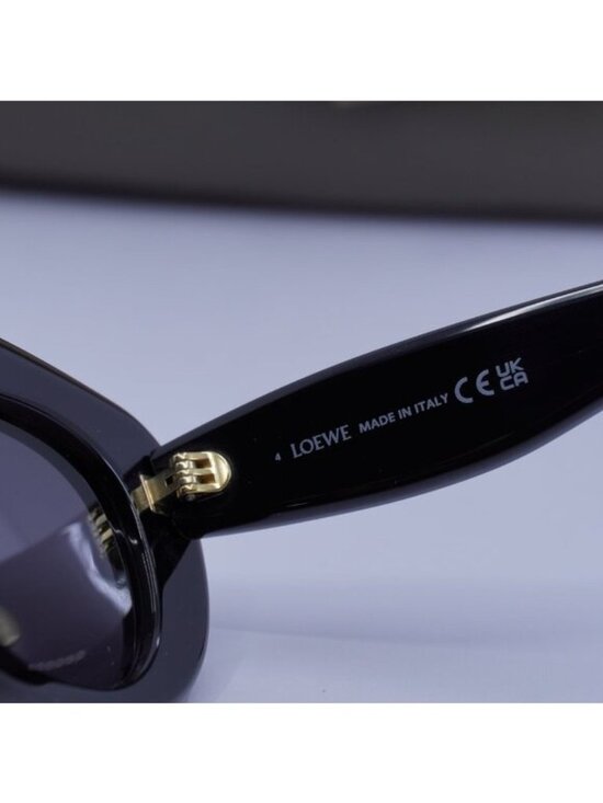 Loewe LW40153I 01A Cat Eye Sunglasses – Shiny Black\\Smoke main image 10
